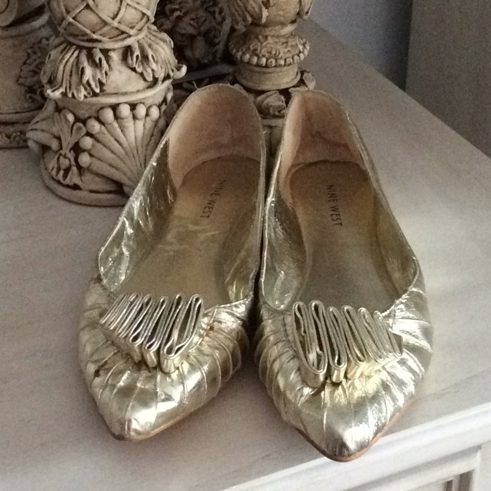 Shoes - Picture 3 of 3